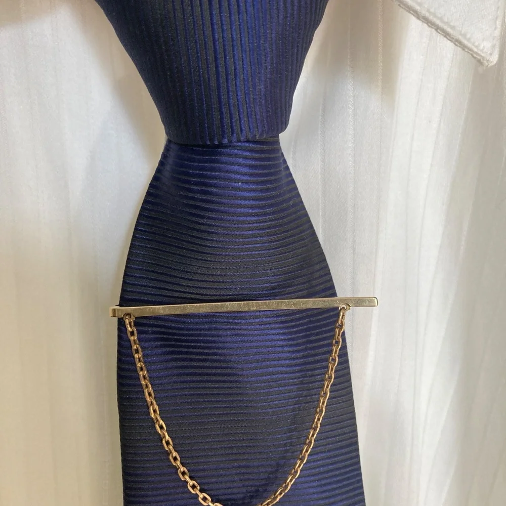 Vintage 1938–1952 Kreisler USA Gold-Plated Tie Bar with Drape Chain –  38-52